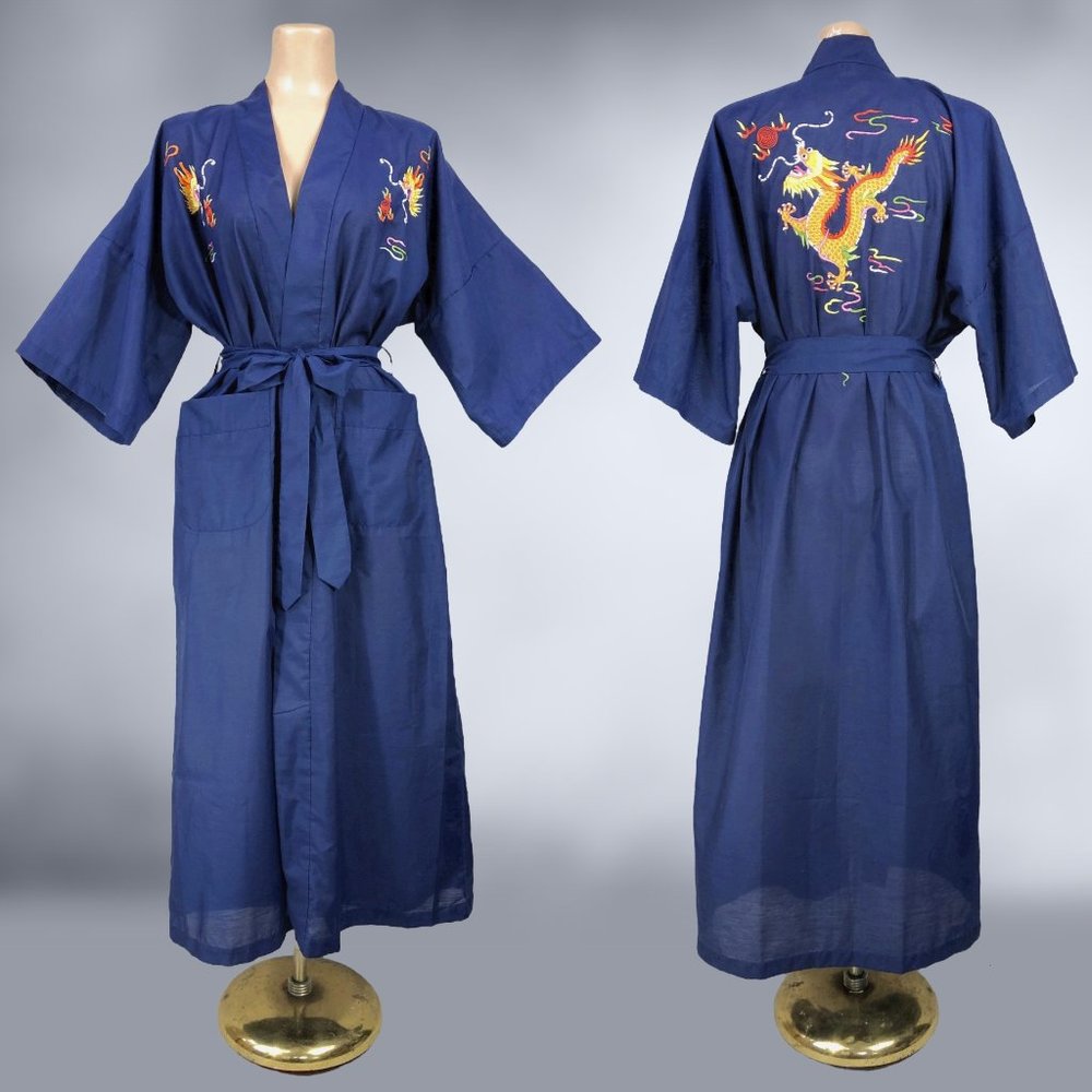 VINTAGE 60s 70s Dragon Embroidered Chinese Kimono Robe by Fedo